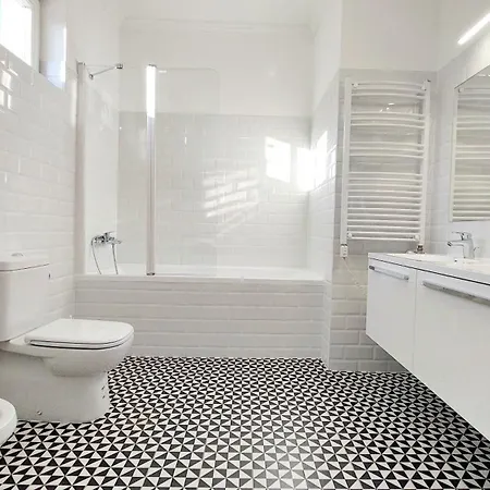 Schieszl 5 * زاماردي